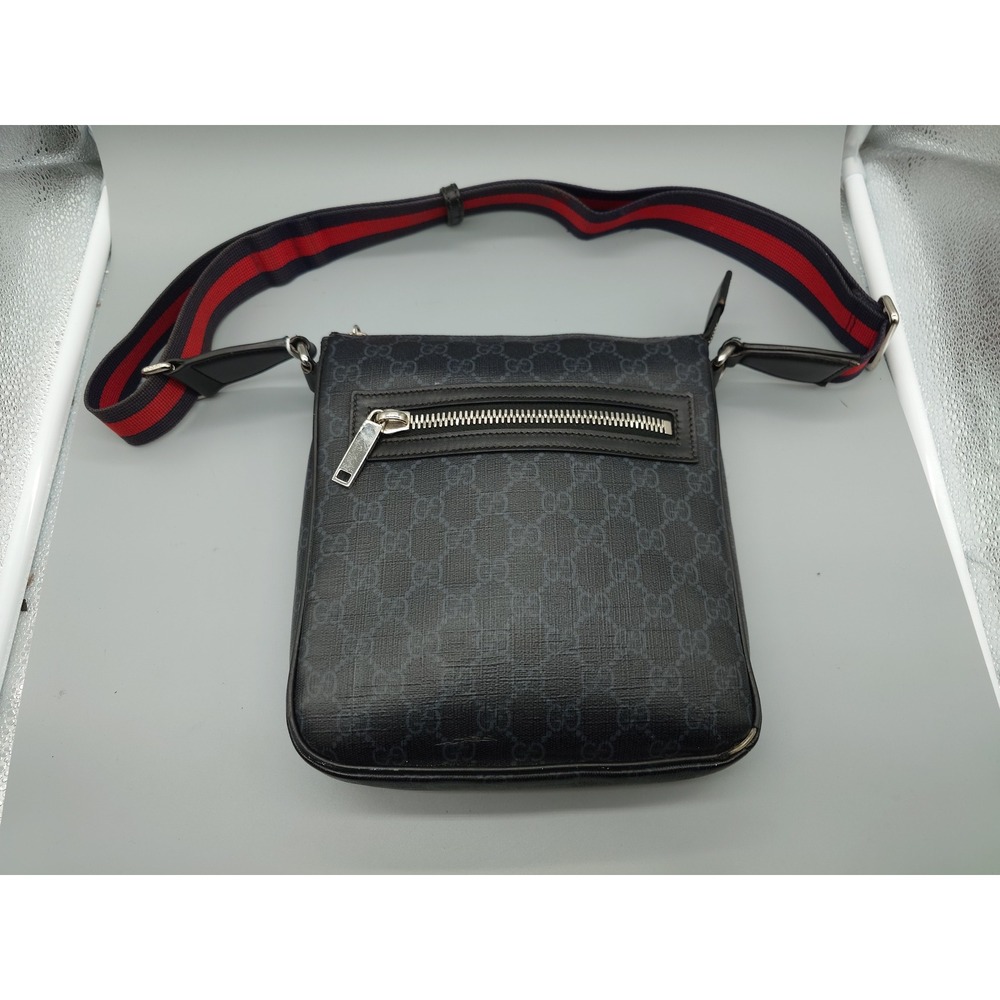 Gucci GG Supreme Messenger Bag Small